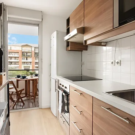 Апартаменты Chic T2 Avec Balcon Et Parking - Zenith, Hippodrome *