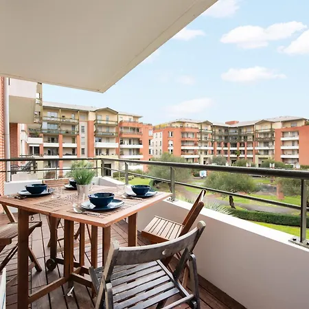 Chic T2 Avec Balcon Et Parking - Zenith, Hippodrome *