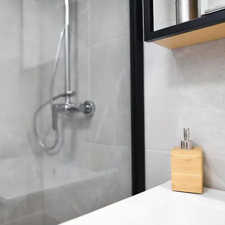 Chic T2 Avec Balcon Et Parking - Zenith, Hippodrome Apartment Toulouse