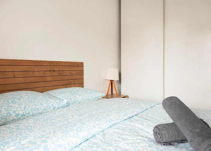 Chic T2 Avec Balcon Et Parking - Zenith, Hippodrome *